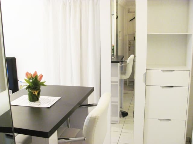 City Double Room, Private Bathroom, Courtyard View (2)