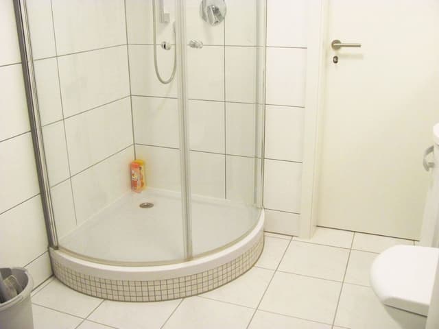 City Twin Room, Private Bathroom, City View (5)