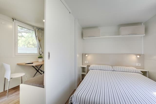 Deluxe Mobile Home, 1 Queen Bed with Sofa bed, Kitchenette