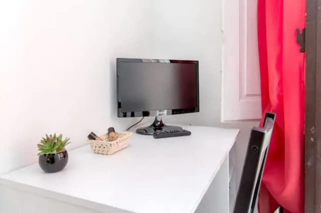 Twin Room, Shared Bathroom (Bunk Bed)