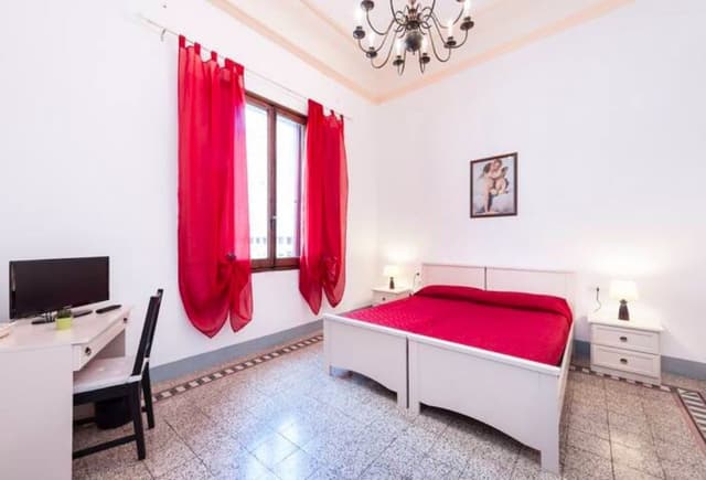 Double or Twin Room, Shared Bathroom