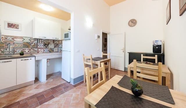 Double or Twin Room, Shared Bathroom