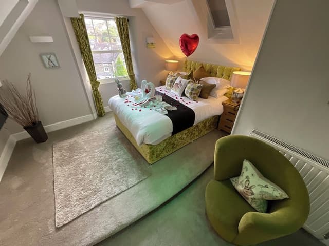 Penthouse (Love Snug)
