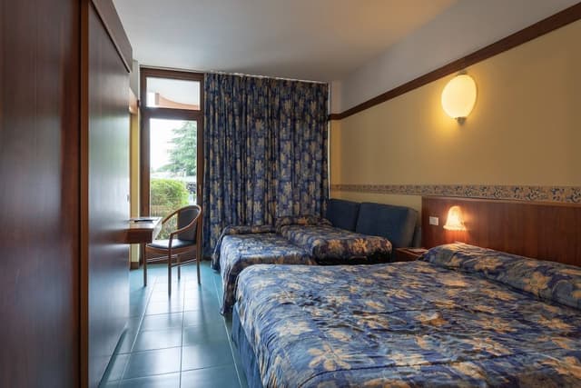 Quadruple Room, Pool View