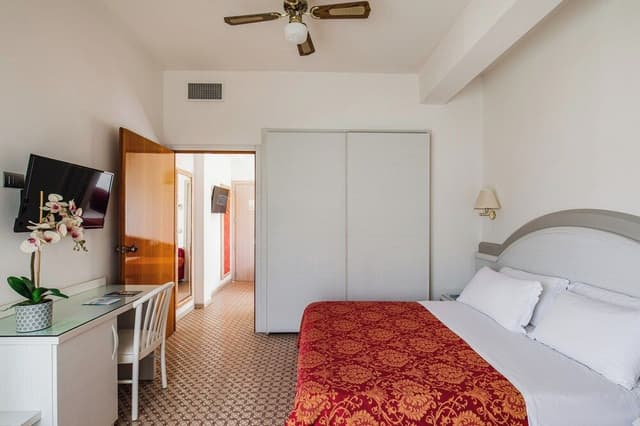 Triple Room, Balcony