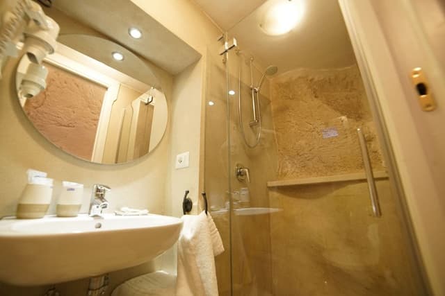 Economy Single Room