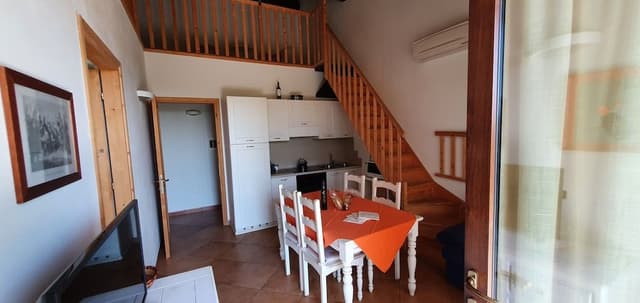Panoramic Apartment, Hill View