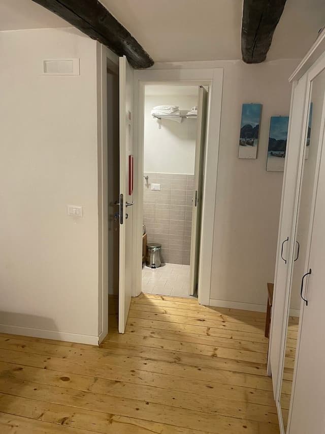 Double Room (Porta S. Gennaro)