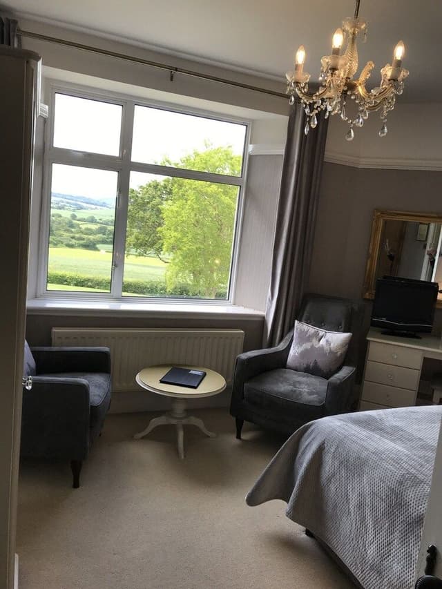 Double Room (Gold room)