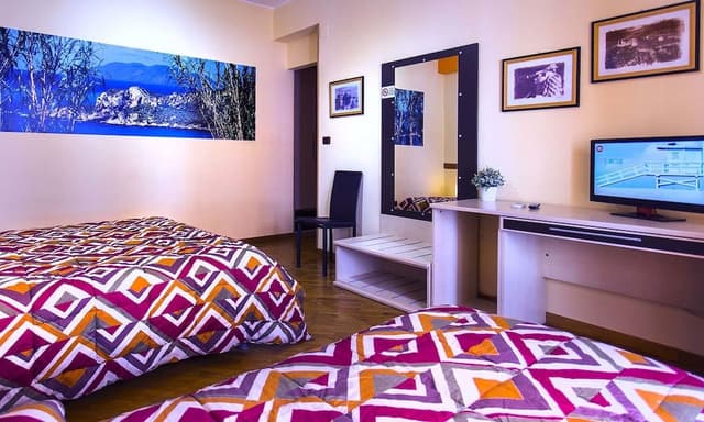 Double Room, 1 King Bed