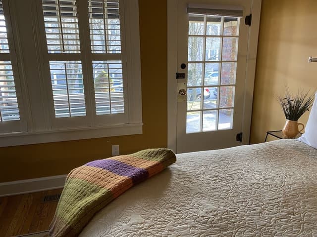 Room, 1 Queen Bed, Fireplace