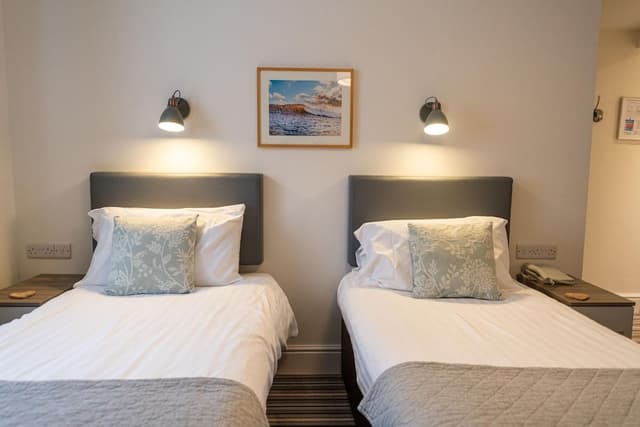 Economy Twin Room