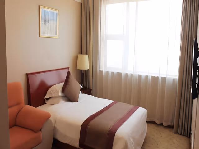  Single Room No Window