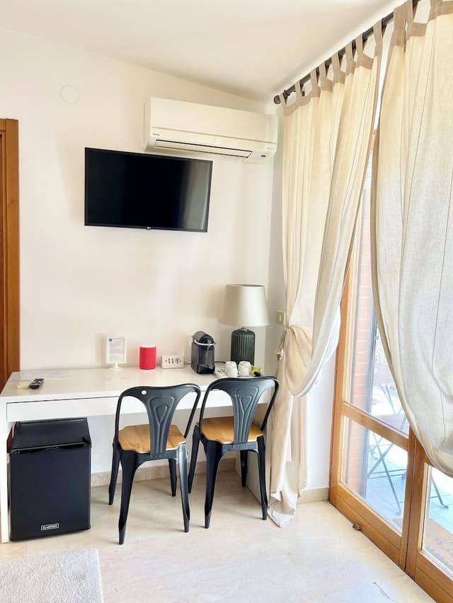 Double Room, 1 Queen Bed, Non Smoking, Ensuite