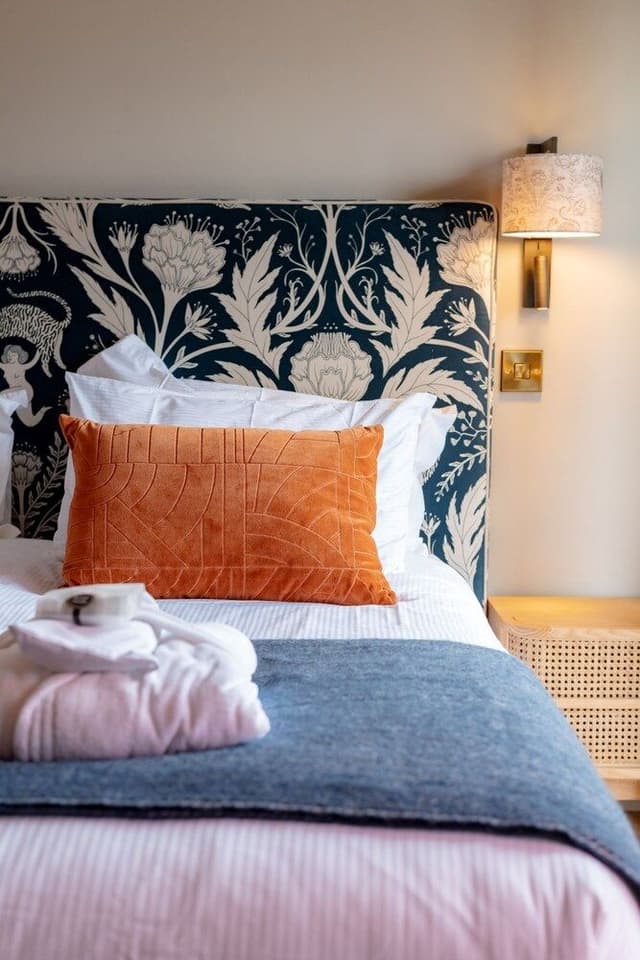 Double or Twin Room, Lake View (Junior Suite 3 (Dog Friendly))