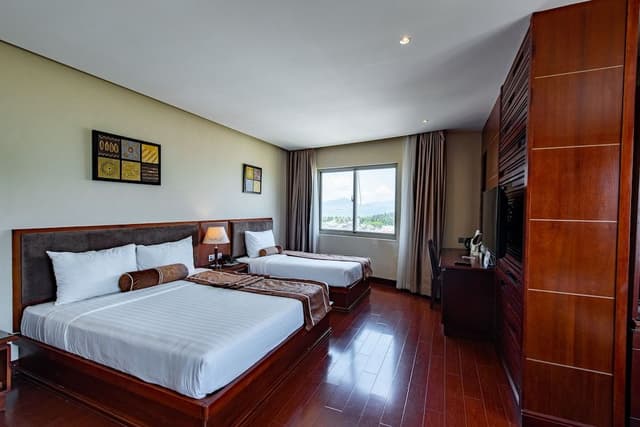 Studio Suite, Mountain View