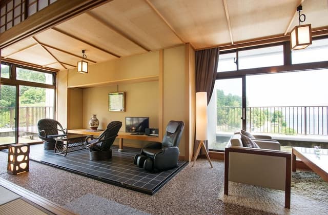 Traditional Room (Japanese-Suite)