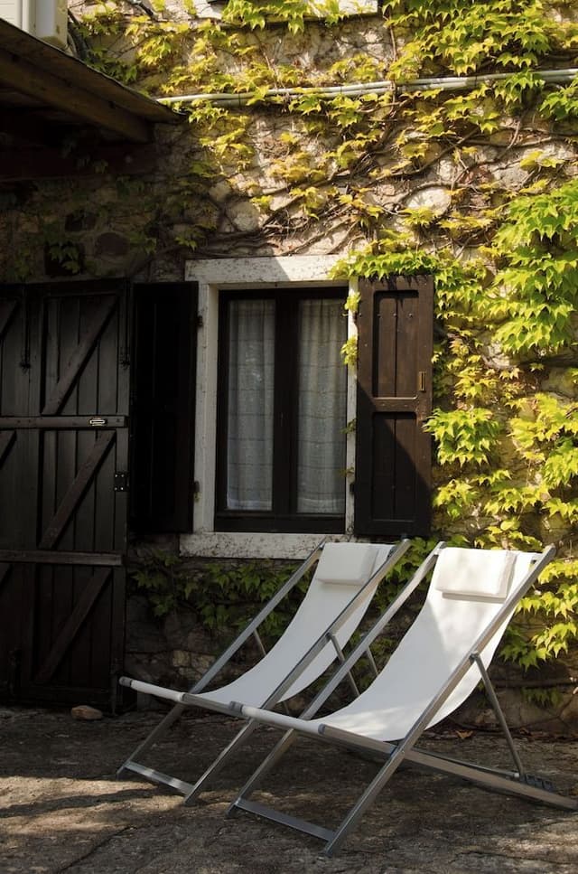 Cottage, Garden View