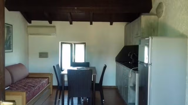 Cottage, Garden View