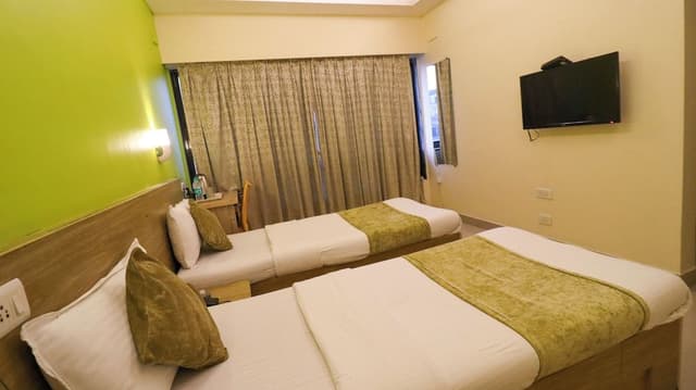 Deluxe Double or Twin Room