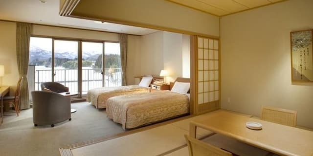 Twin Room, Shared Bathroom