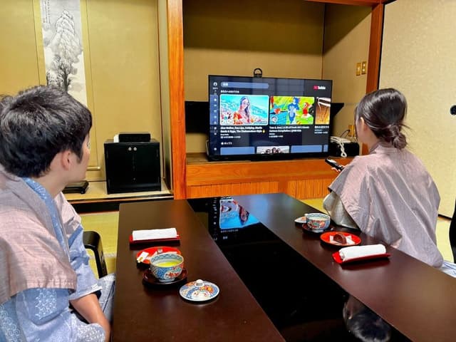 Connecting Japanese Room with Open-air Bath