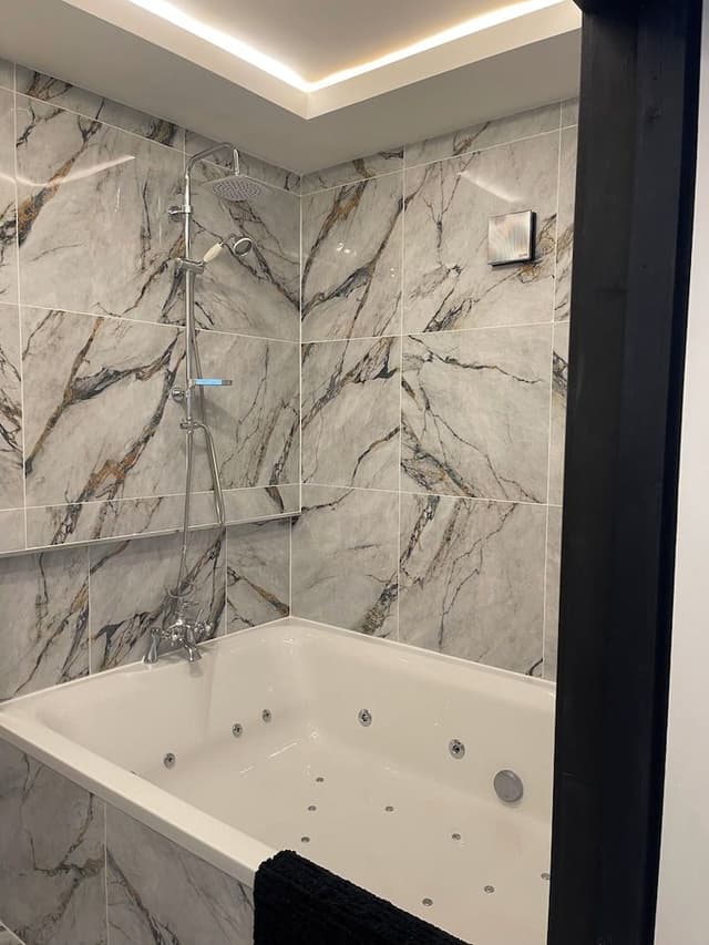 Royal Studio Suite