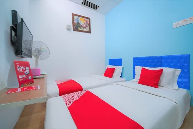 Standard Twin Room