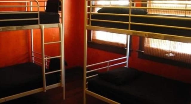 Room (4 bed female dorm)