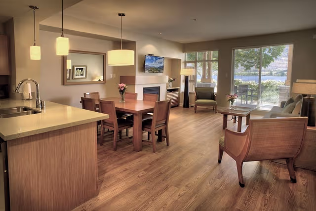 Luxury Townhome, 2 Bedrooms, Lake View