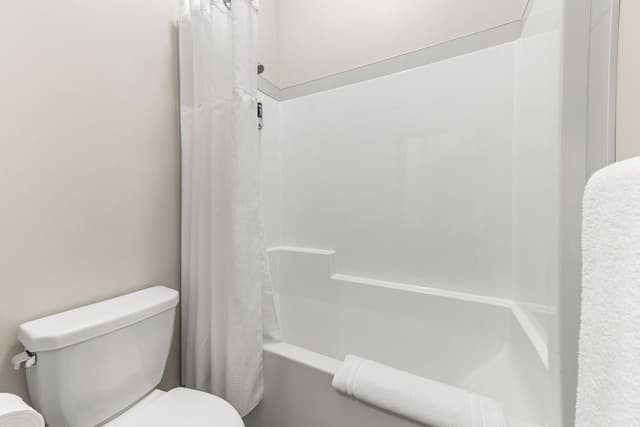 Family Suite (Room #3) - NO PETS