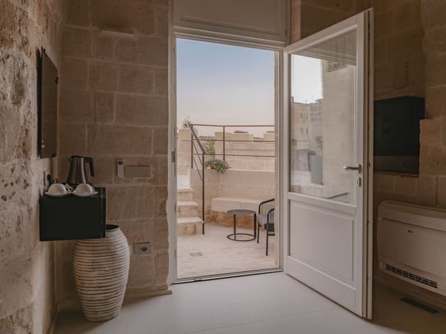 Suite (Grotta)