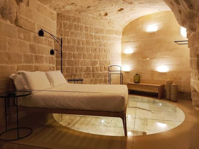 Suite (Grotta)