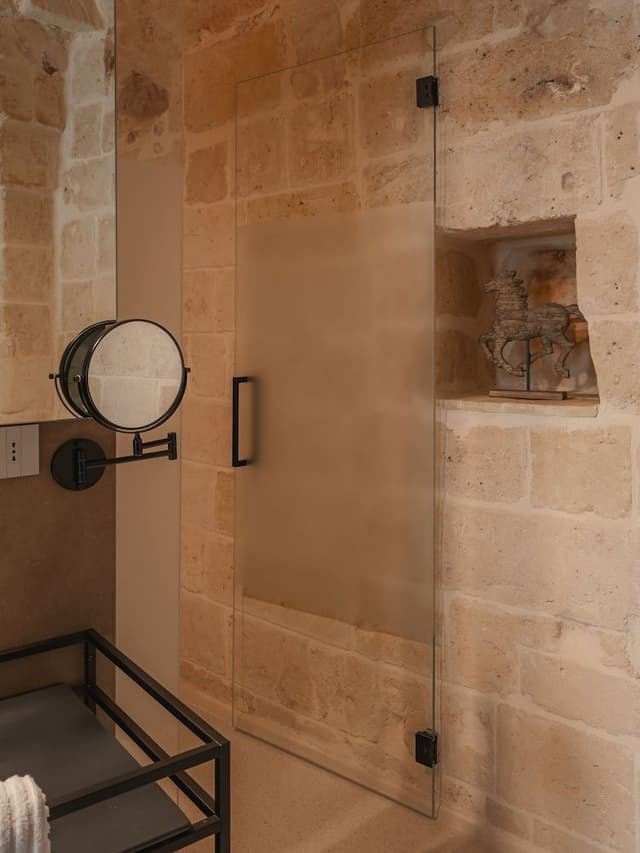 Suite (Grotta)