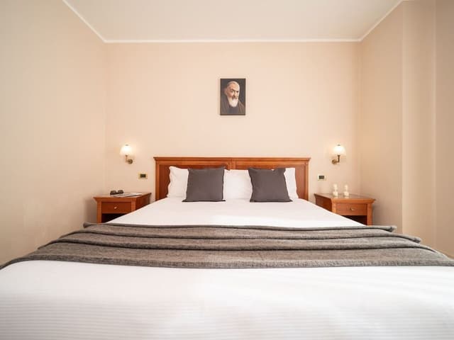 Superior Triple Room (Letto Matrimoniale e 1 Letto Singolo)