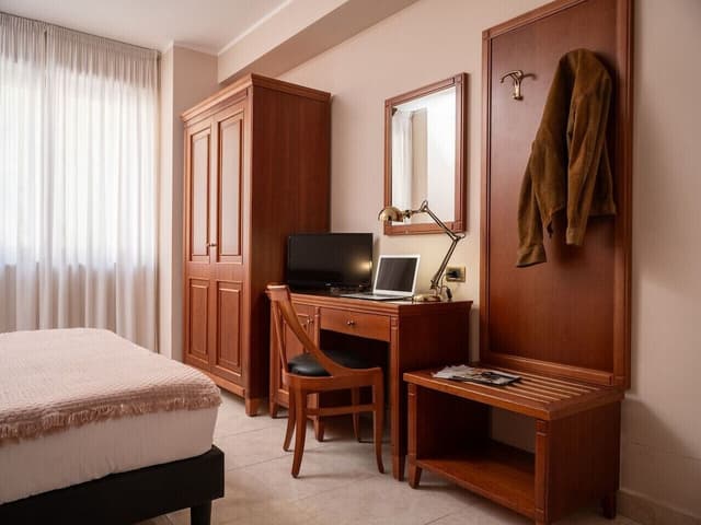 Superior Triple Room (Letto Matrimoniale e 1 Letto Singolo)
