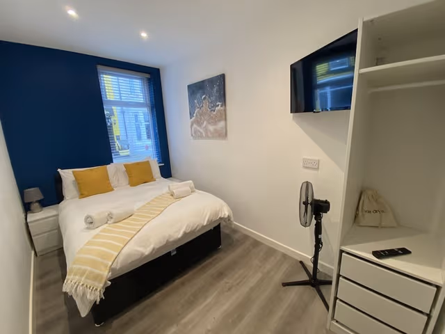Apartment, Private Bathroom (Bairstow Room 1/2)