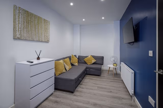 Apartment, Private Bathroom (Bairstow Room 1/2)