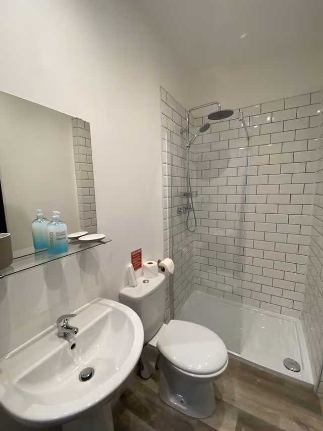 Apartment, Private Bathroom (Bairstow Room 1/2)
