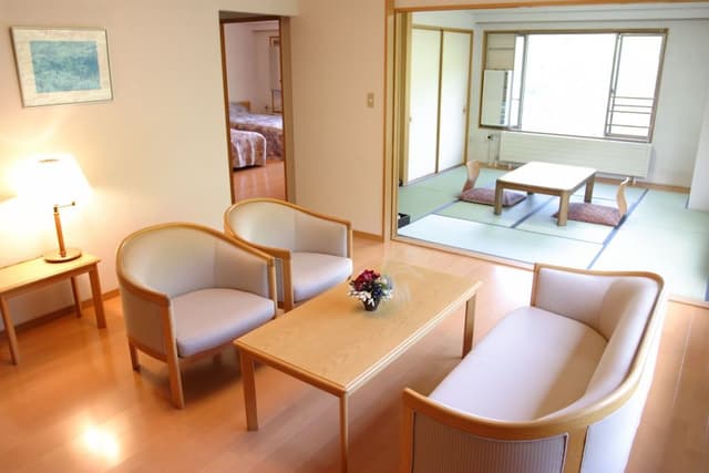 Standard Japanese Type Room (8 Tatami)
