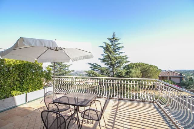 Panoramic Studio, Sea View