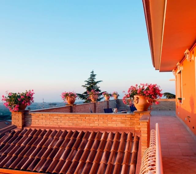 Royal Apartment, Sea View