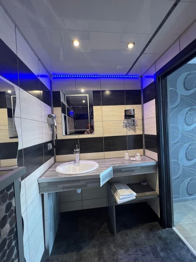 Comfort Room