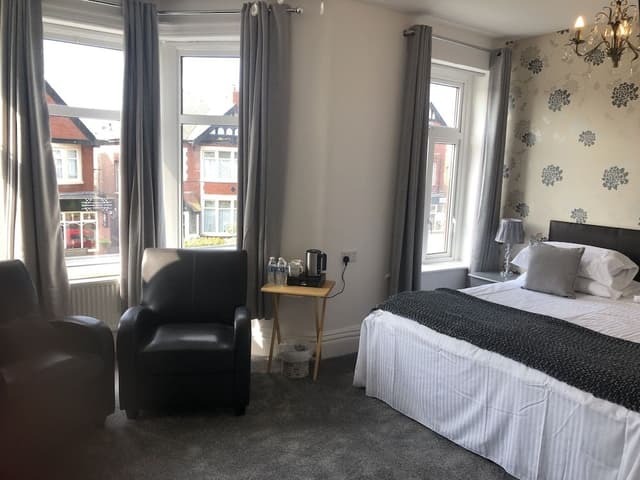 Double Room (Room 3)