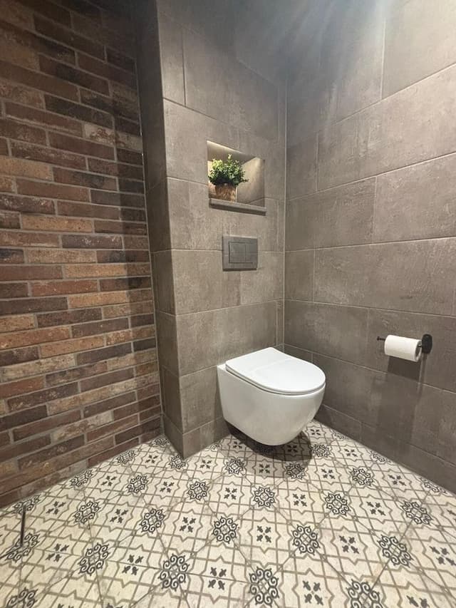 Deluxe Double Room (King Room 14)