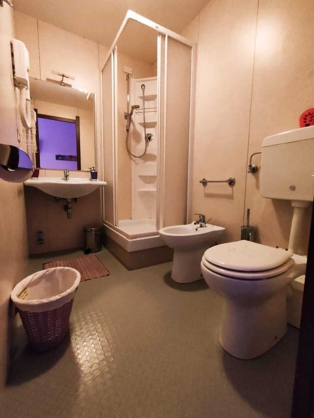 Double or Twin Room, Private Bathroom