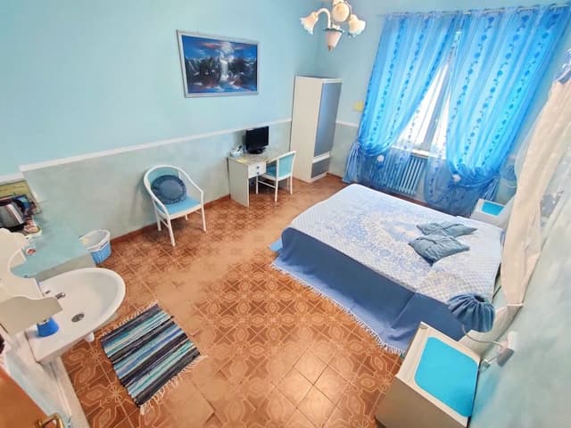 Double or Twin Room, Shared Bathroom