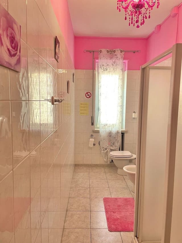 Double or Twin Room, Shared Bathroom