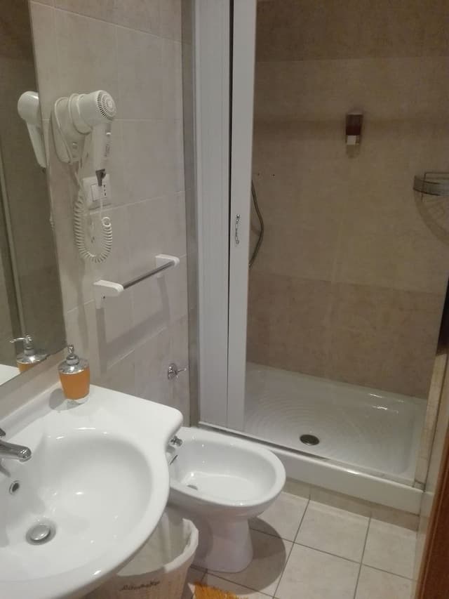 Double or Twin Room, Private Bathroom
