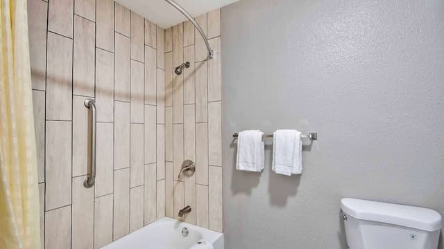 Standard Room, 1 King Bed, Non Smoking, Kitchenette